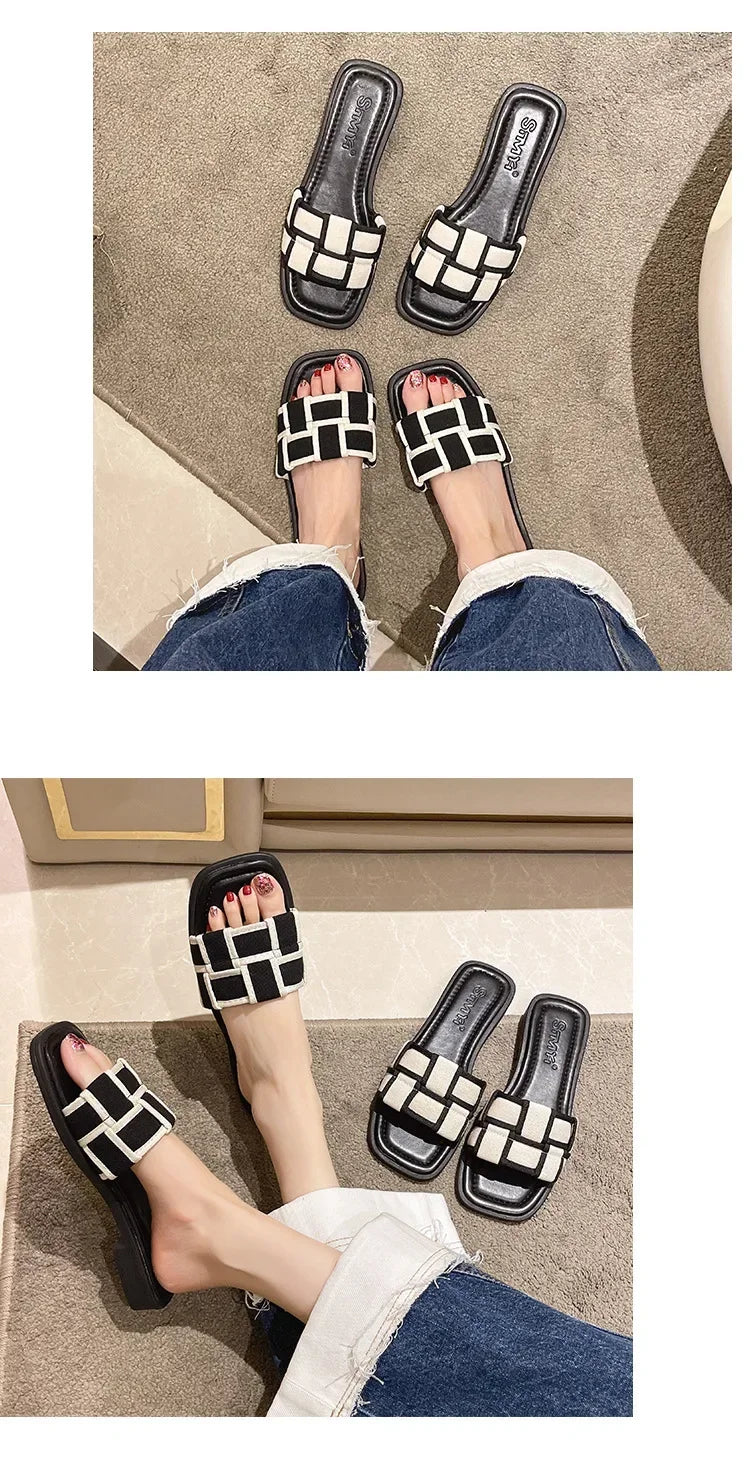 Black and White Plaid Slippers, Ladies Wear 2024 Summer New Flip-flops, Flat Beach Slippers, Women's Shoes