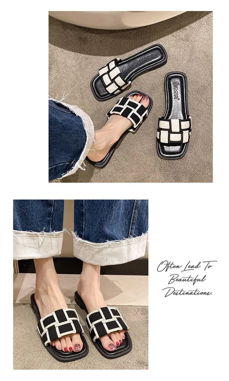 Black and White Plaid Slippers, Ladies Wear 2024 Summer New Flip-flops, Flat Beach Slippers, Women's Shoes