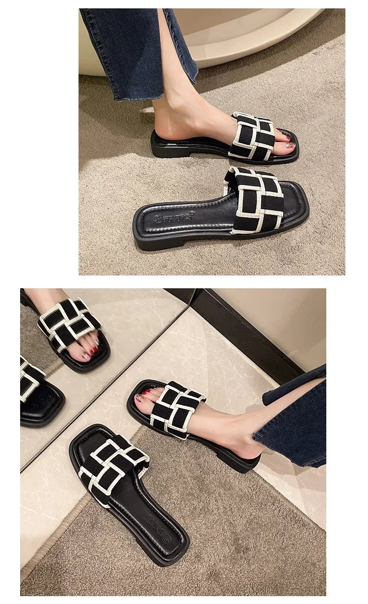 Black and White Plaid Slippers, Ladies Wear 2024 Summer New Flip-flops, Flat Beach Slippers, Women's Shoes