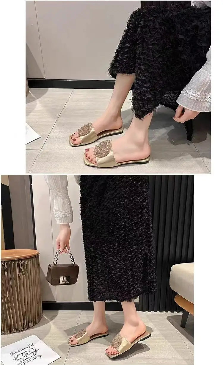 Super soft bottom plus size sandals and slippers wear 2024 niche fashion fairy flat slippers in summer.