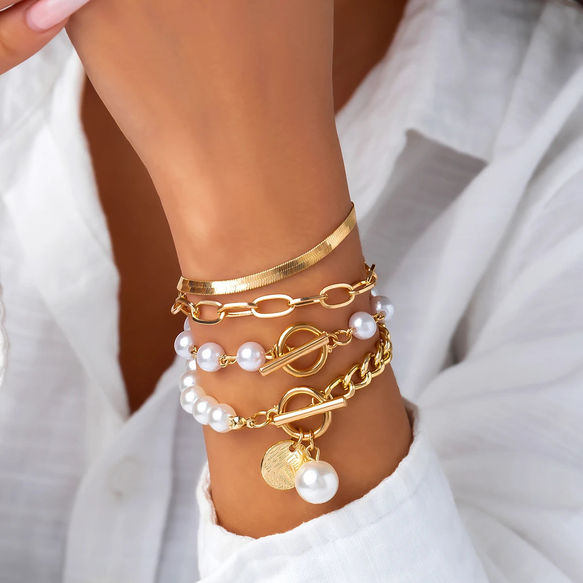 collares 4Pcs/Set Trend Imitation Pearl Beaded Bracelet for Women Elegant OT Buckle Gold Color Snake Chain Charm Bangles Jewelry Gifts