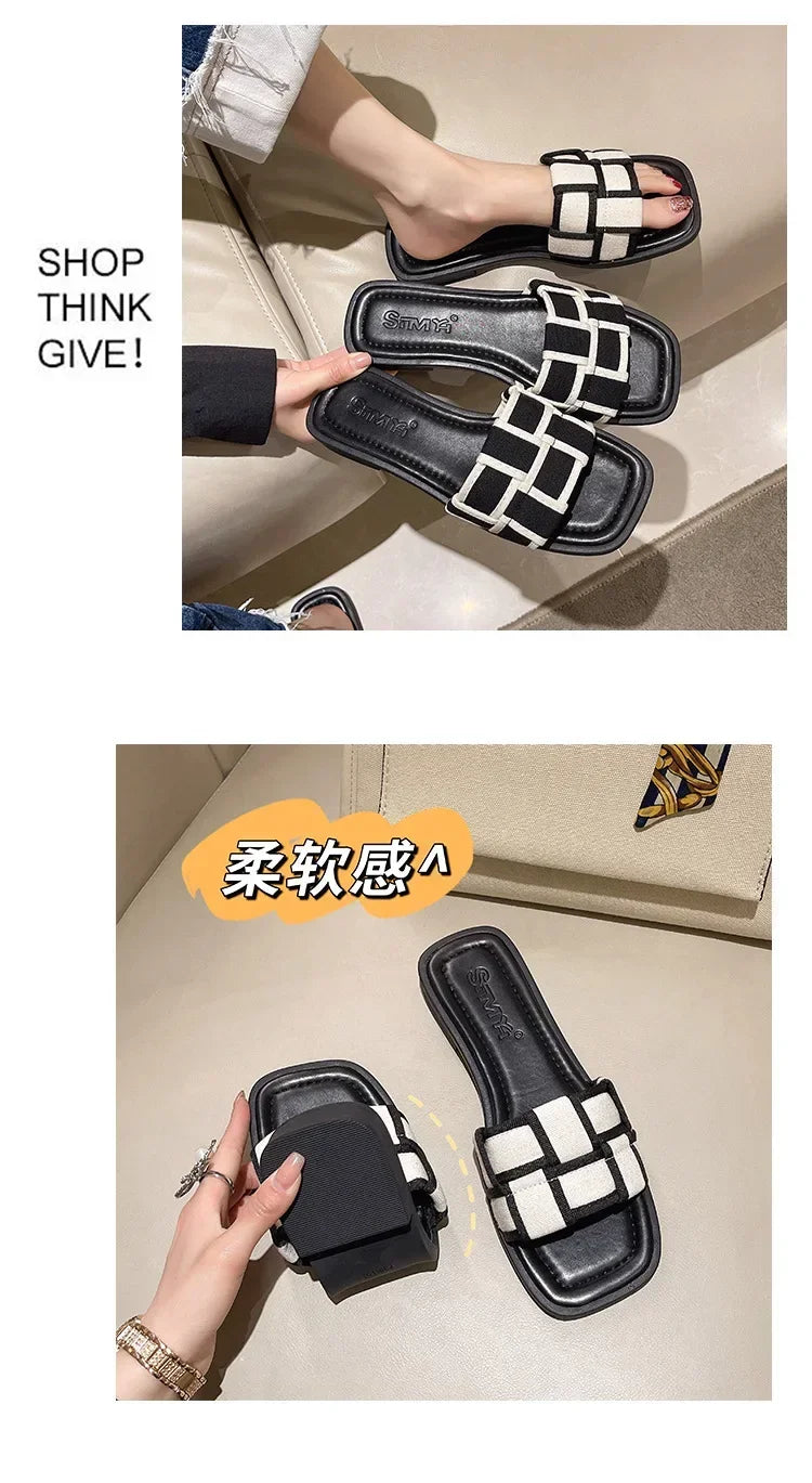 Black and White Plaid Slippers, Ladies Wear 2024 Summer New Flip-flops, Flat Beach Slippers, Women's Shoes