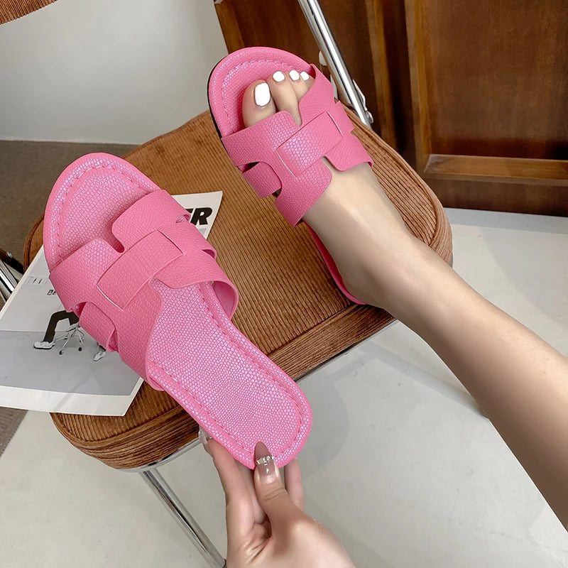 Women Summer Slippers Luxury Outdoor Beach Flip Flops Female Sandals Trend Design Slides Shoes Flat Shoes Big Size